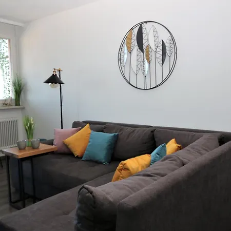 Lägenhet Mit Terassee & Aussicht Auf Und Berge *