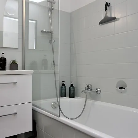 Lägenhet Mit Terassee & Aussicht Auf Und Berge Lochau