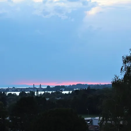 Apartment Mit Terassee & Aussicht Auf See Und Berge