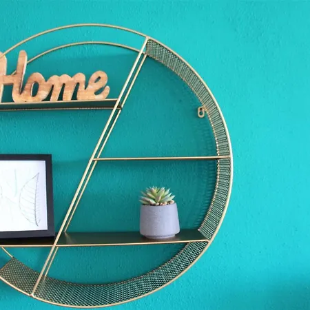 Mit Terassee & Aussicht Auf Und Berge