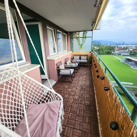 Mit Terassee & Aussicht Auf See Und Berge Apartment