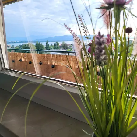 Apartamento Mit Terassee & Aussicht Auf Und Berge